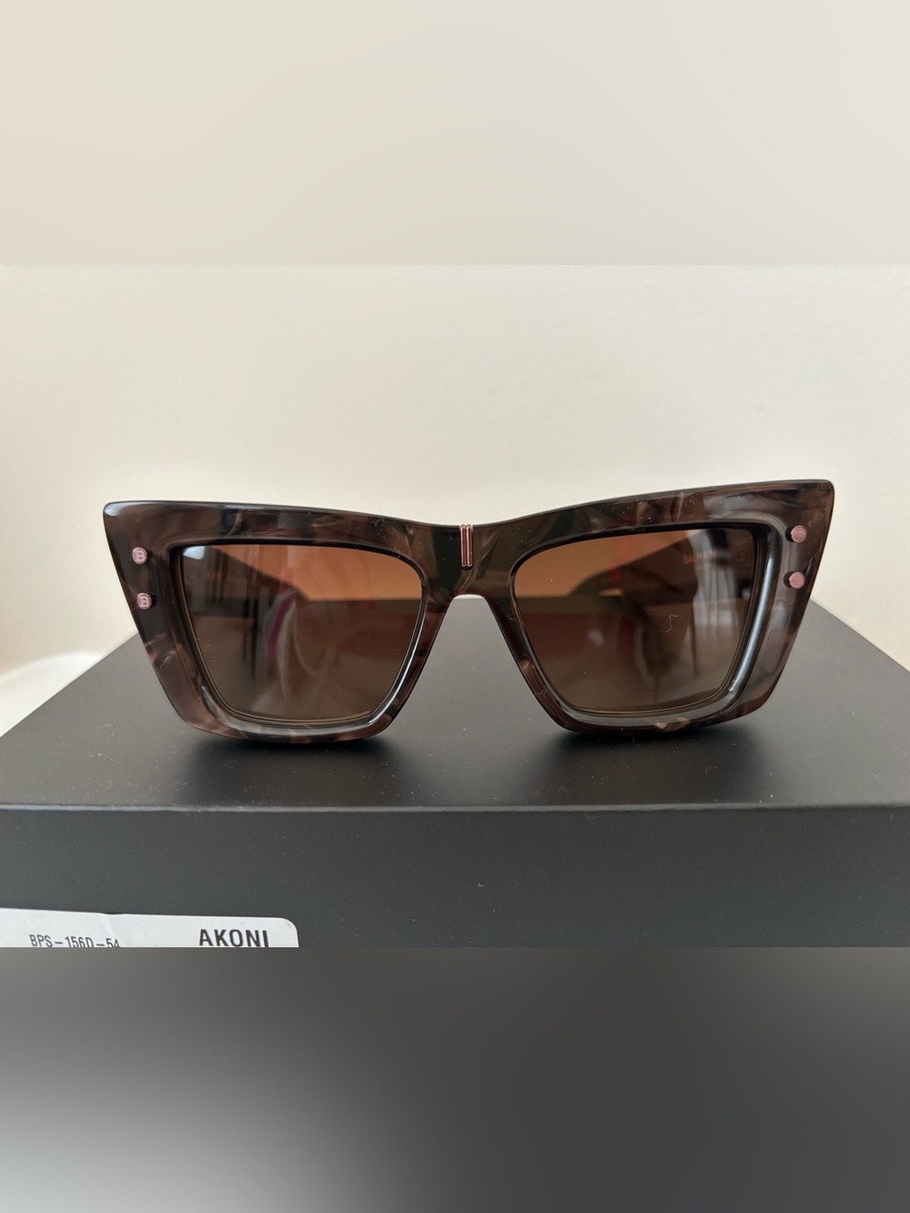 BALMAIN SUNGLASSES NWT
